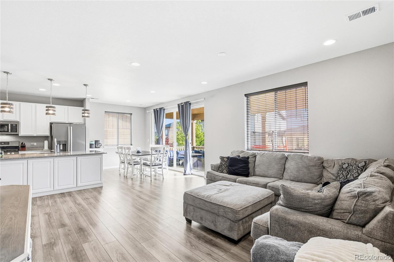 MLS Image #2 for 4628 s nepal way,aurora, Colorado