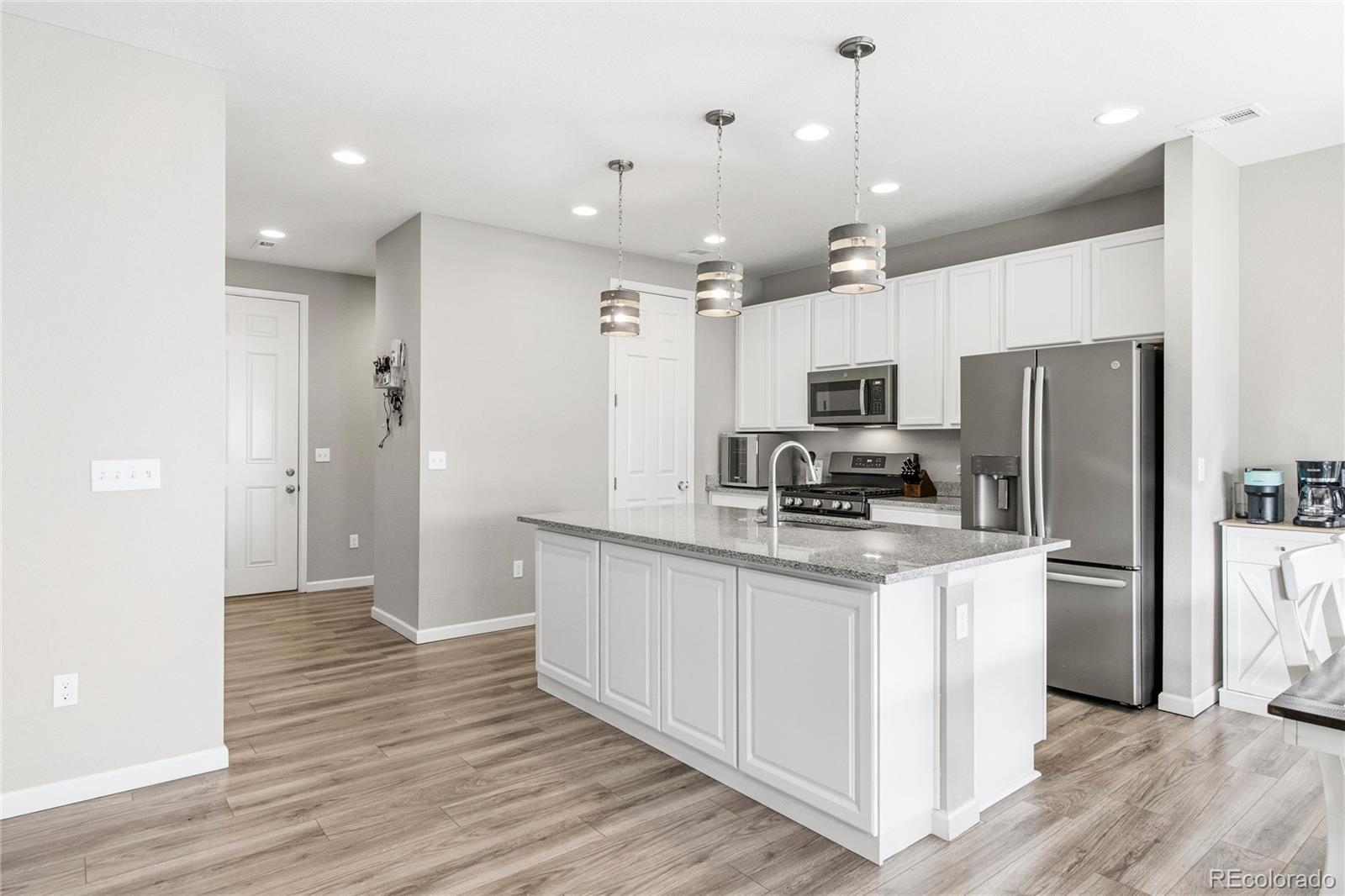 MLS Image #4 for 4628 s nepal way,aurora, Colorado