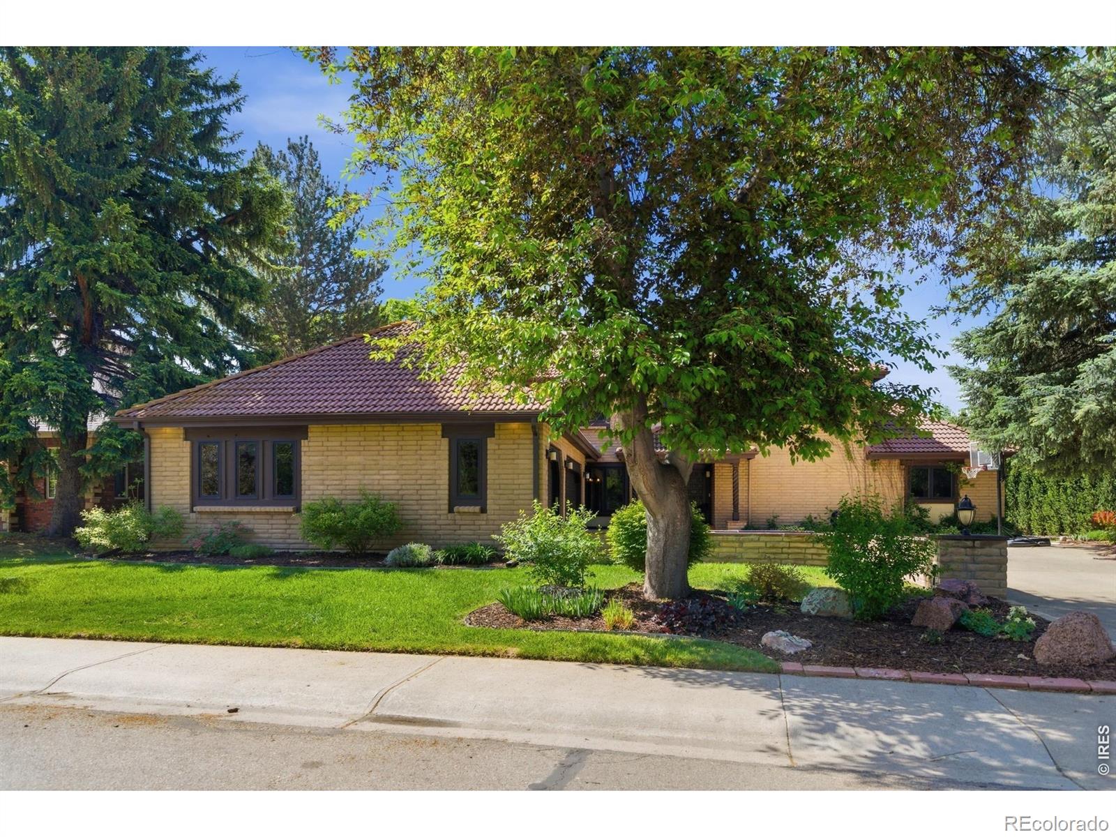 MLS Image #2 for 1625  brentford lane,fort collins, Colorado