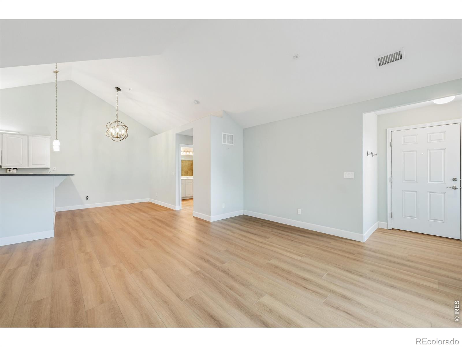 MLS Image #4 for 2497  santa fe drive,longmont, Colorado