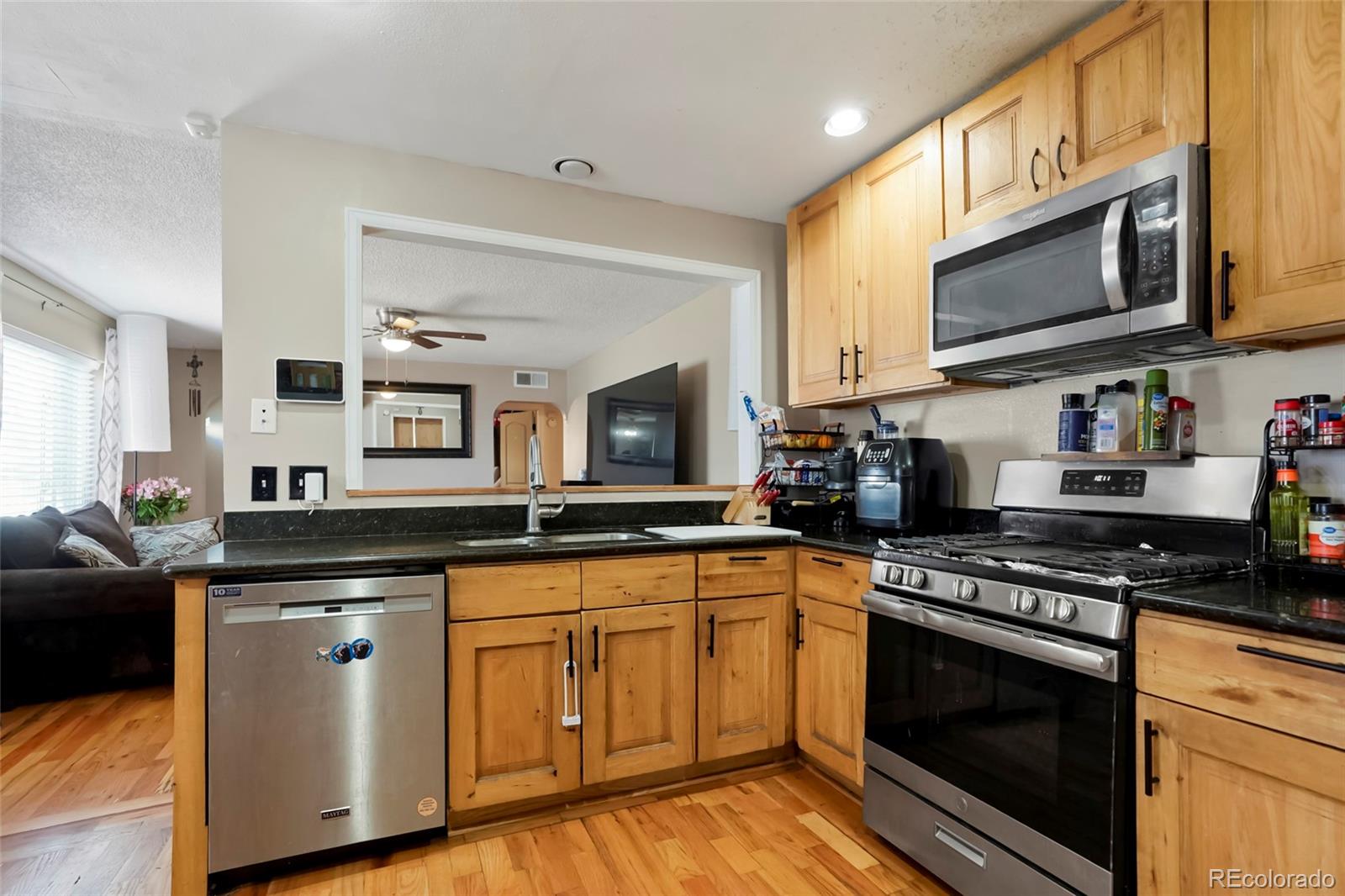 MLS Image #9 for 9330  lilly court,thornton, Colorado