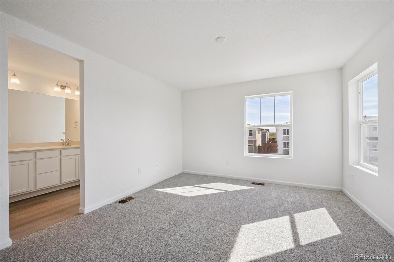 MLS Image #12 for 4663  sugar beet street,johnstown, Colorado
