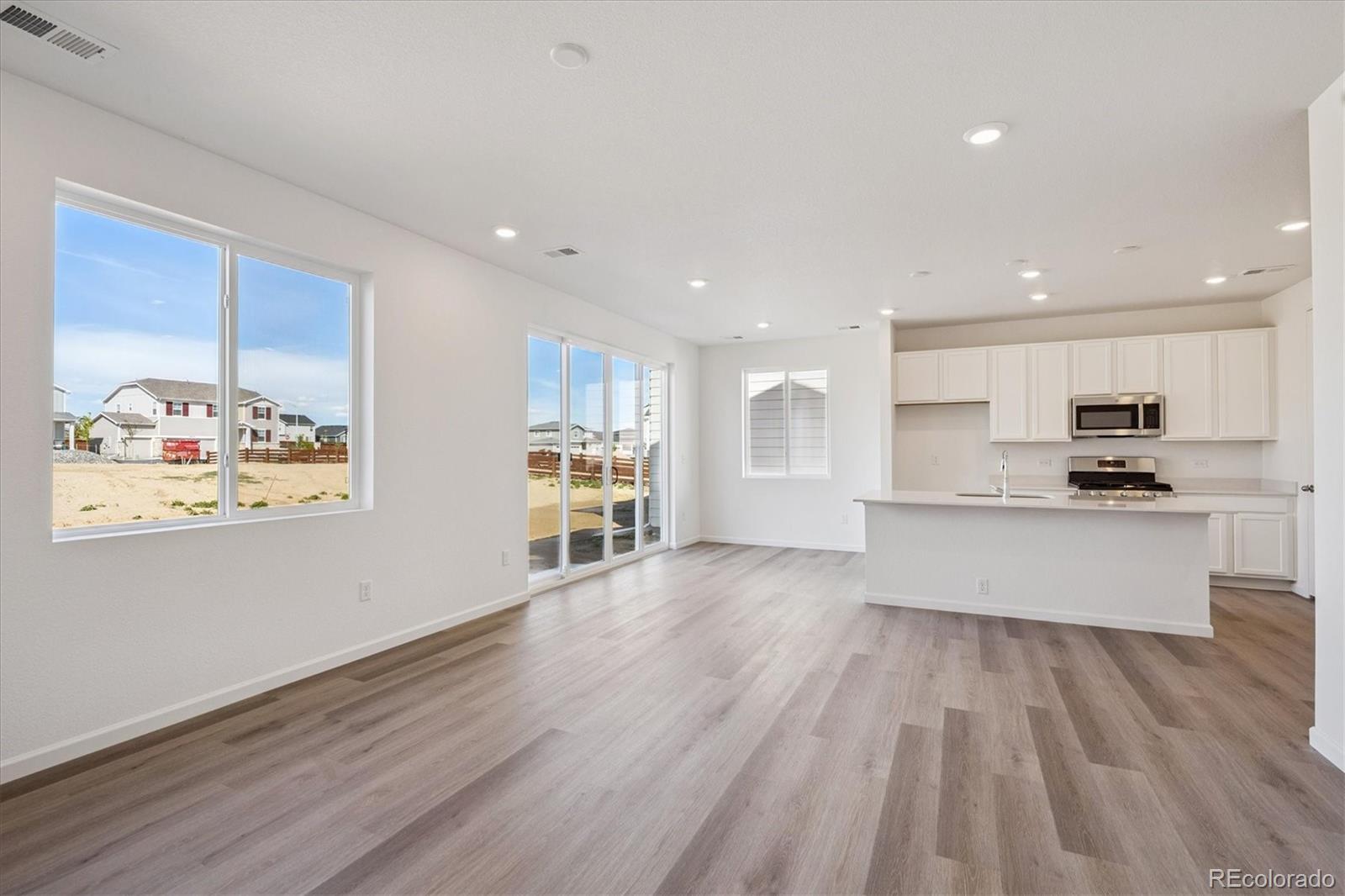 MLS Image #8 for 4663  sugar beet street,johnstown, Colorado