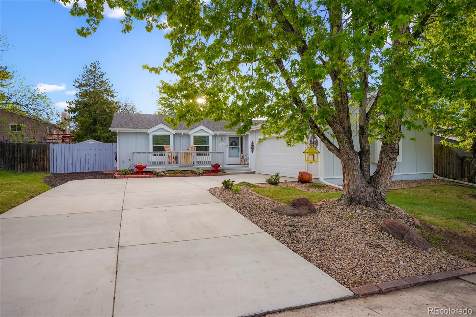 MLS Image #2 for 2741 s salida way,aurora, Colorado