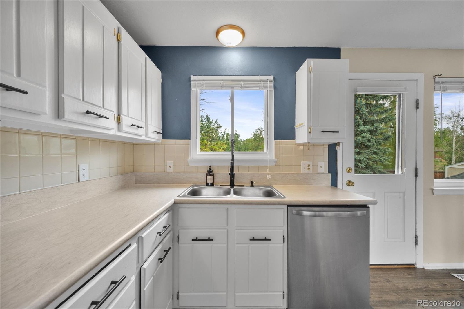 MLS Image #16 for 6113 s cody way,littleton, Colorado
