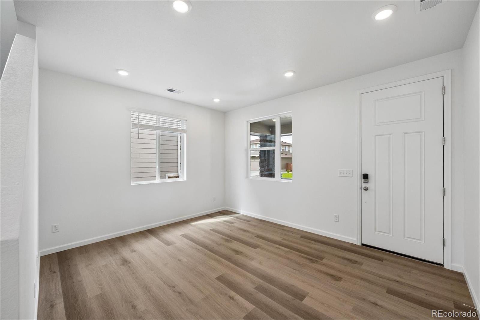 MLS Image #1 for 45932  wood thrush avenue,bennett, Colorado