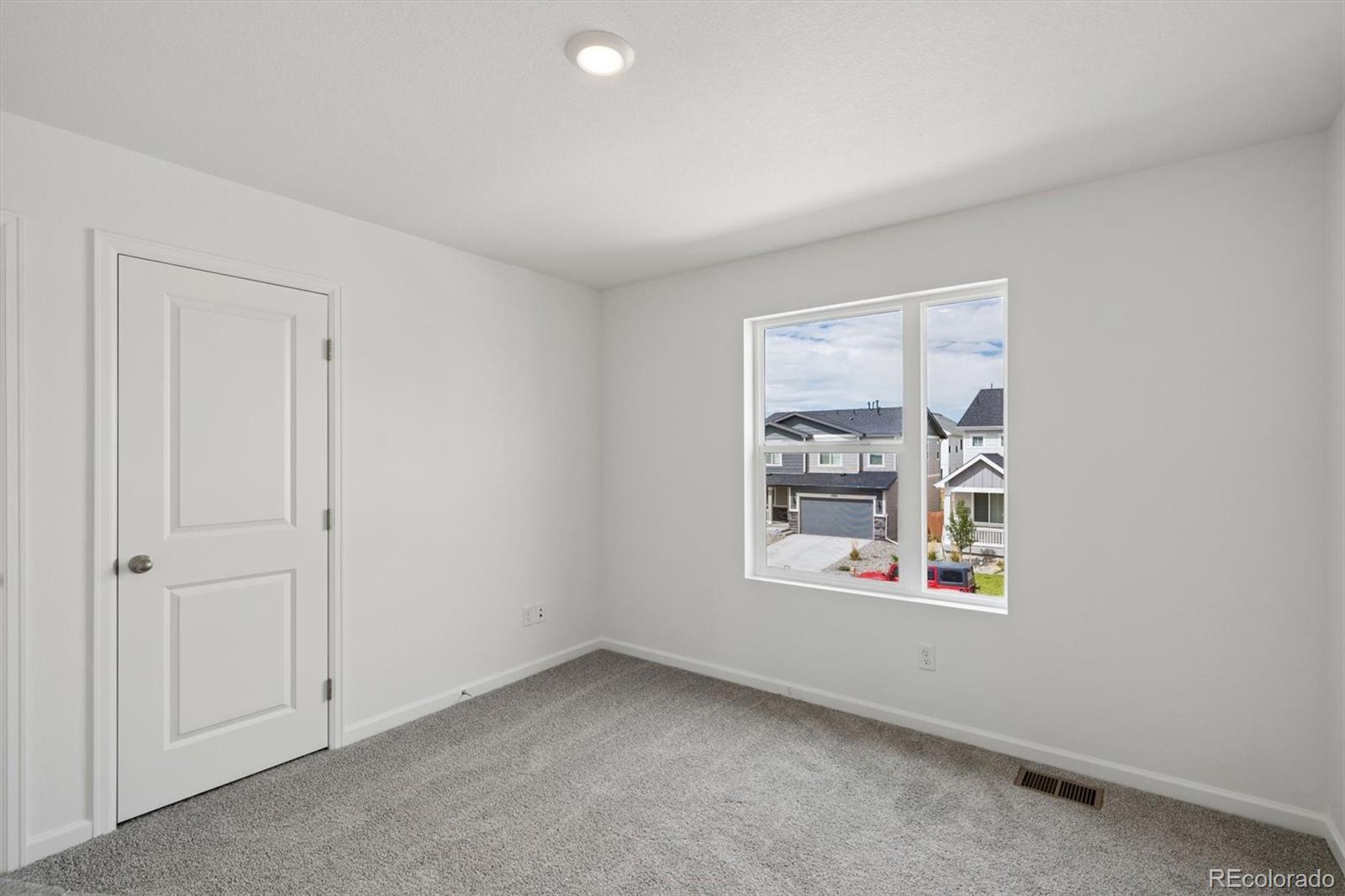 MLS Image #14 for 45932  wood thrush avenue,bennett, Colorado