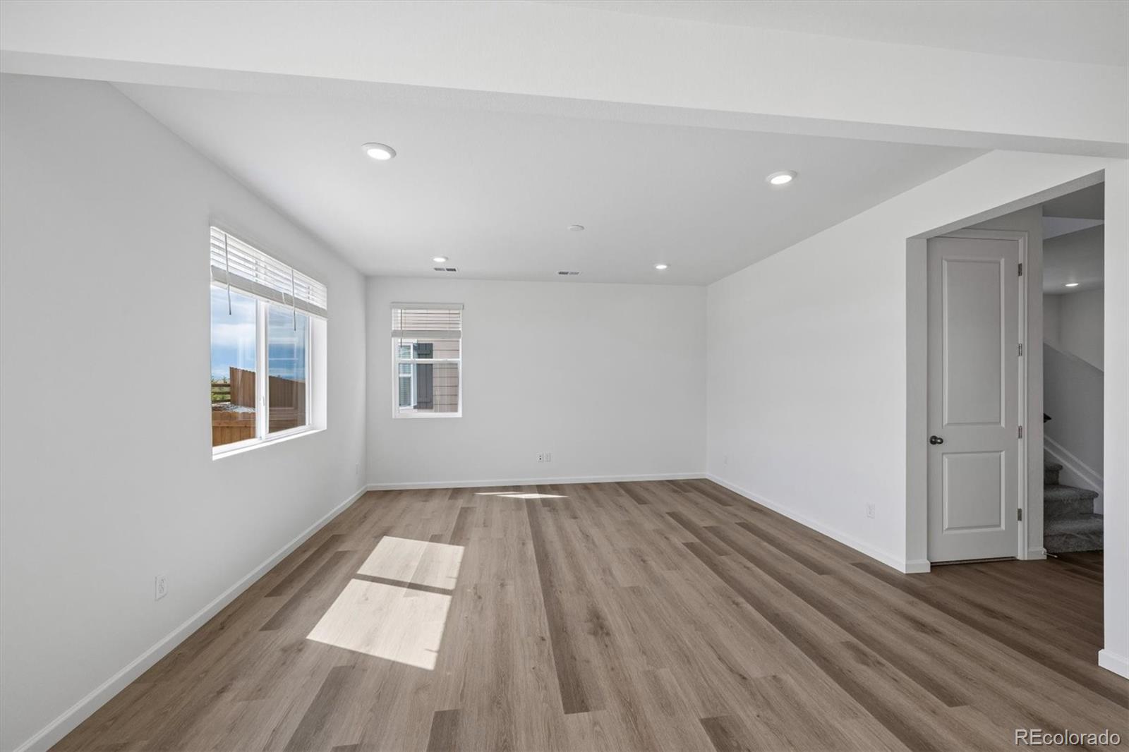 MLS Image #4 for 45932  wood thrush avenue,bennett, Colorado