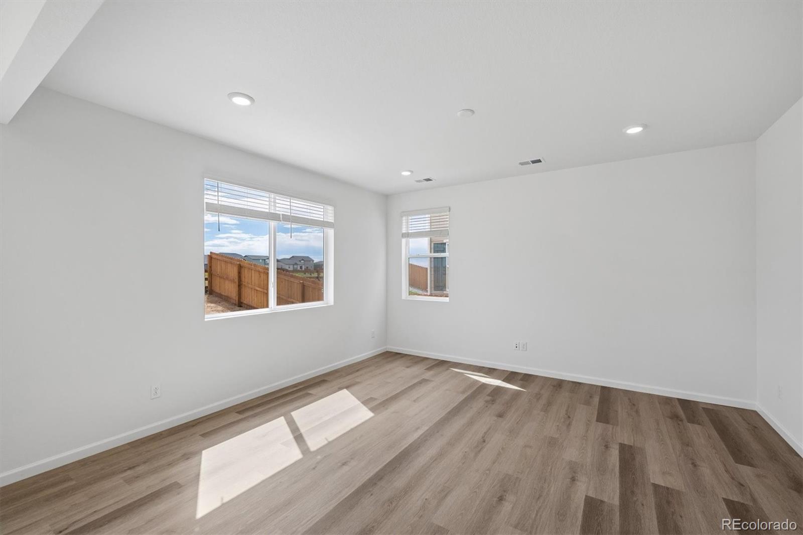 MLS Image #5 for 45932  wood thrush avenue,bennett, Colorado