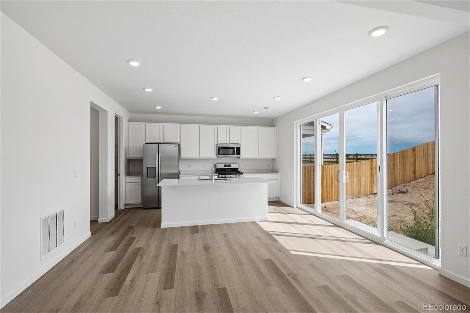 MLS Image #7 for 45932  wood thrush avenue,bennett, Colorado