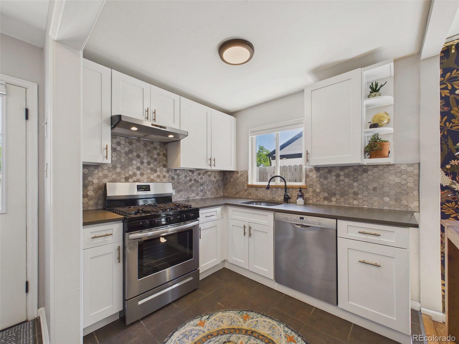 MLS Image #15 for 3250  dexter street,denver, Colorado