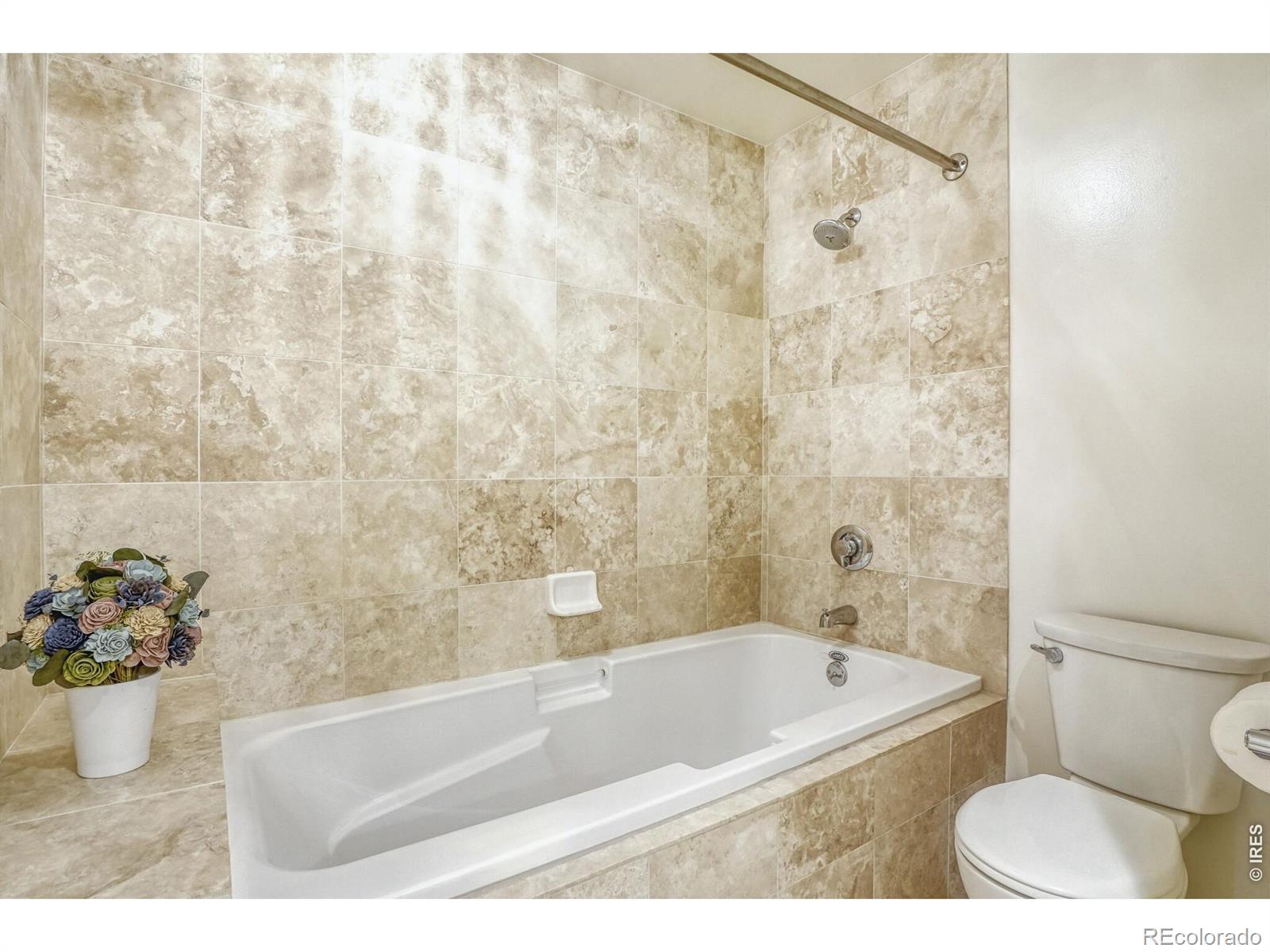 MLS Image #16 for 275 s harrison street 501,denver, Colorado