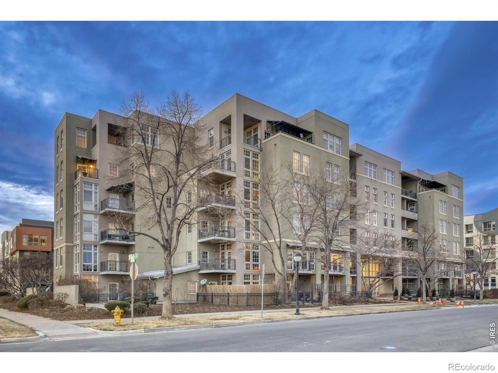 MLS Image #2 for 275 s harrison street 501,denver, Colorado