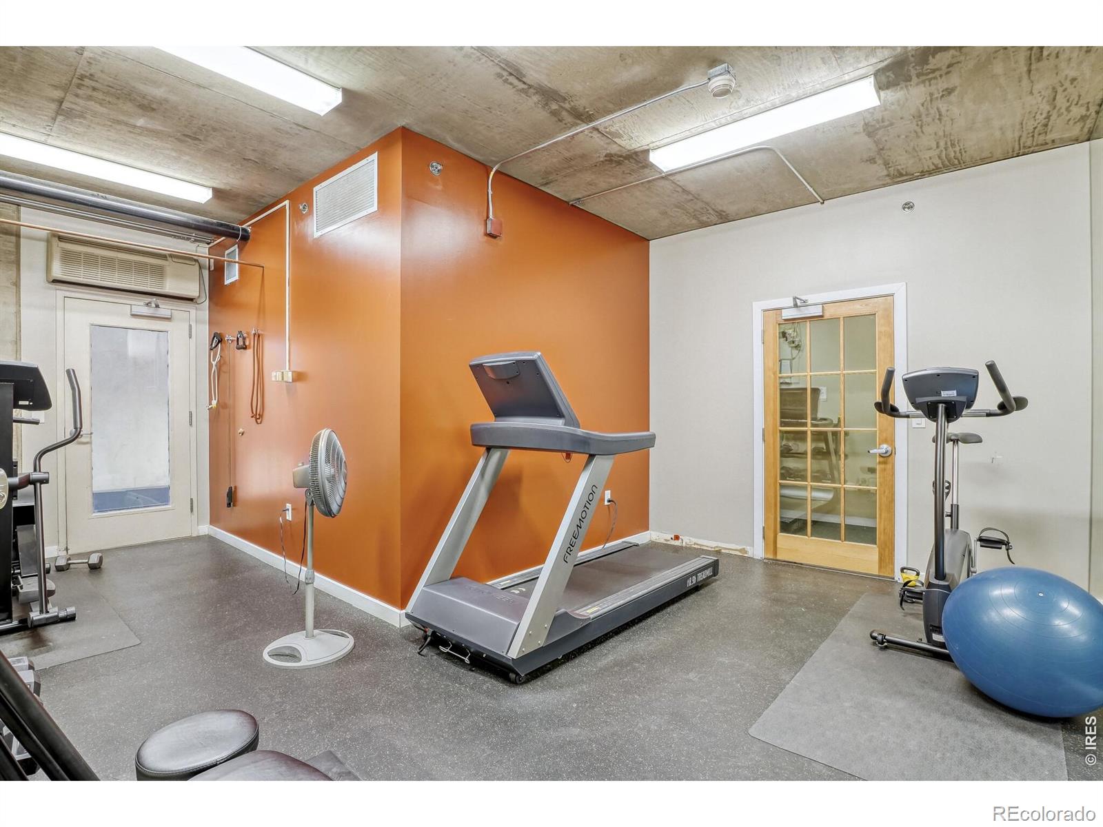 MLS Image #28 for 275 s harrison street 501,denver, Colorado