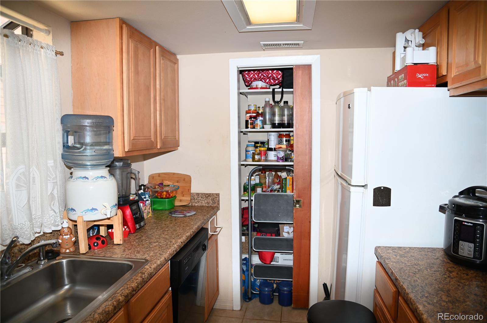 MLS Image #19 for 301 w lehow avenue 21,englewood, Colorado