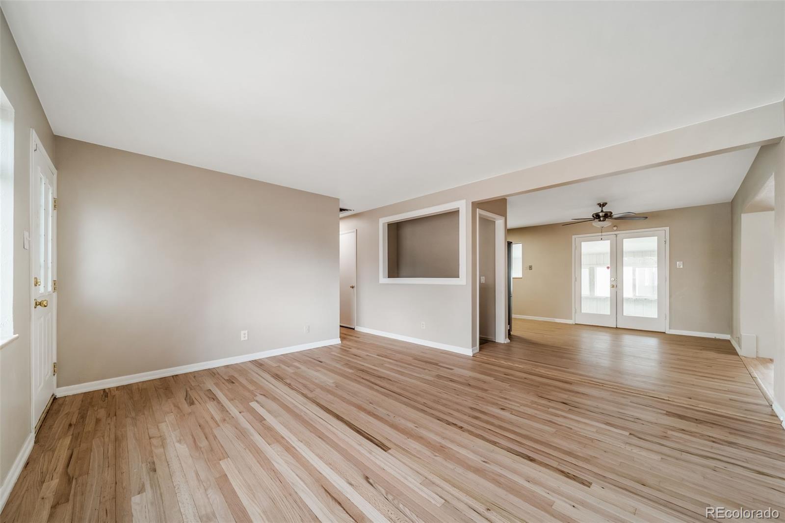 MLS Image #10 for 3443 s vrain street,denver, Colorado