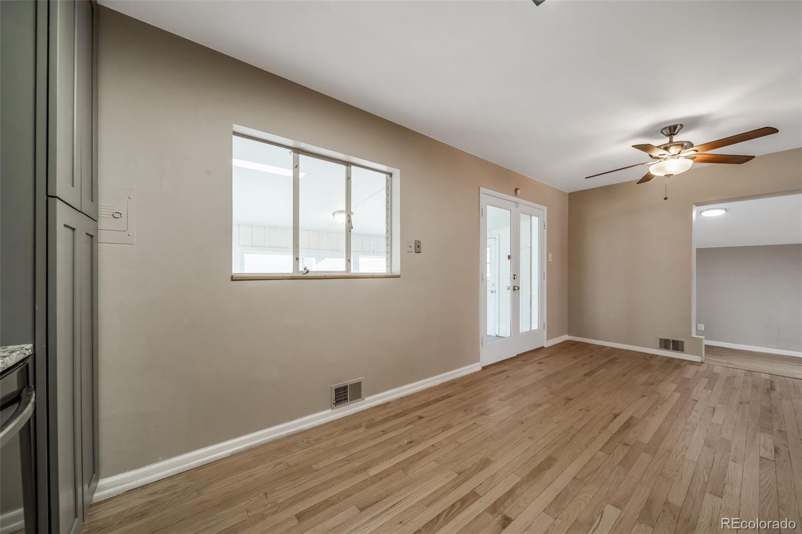 MLS Image #15 for 3443 s vrain street,denver, Colorado