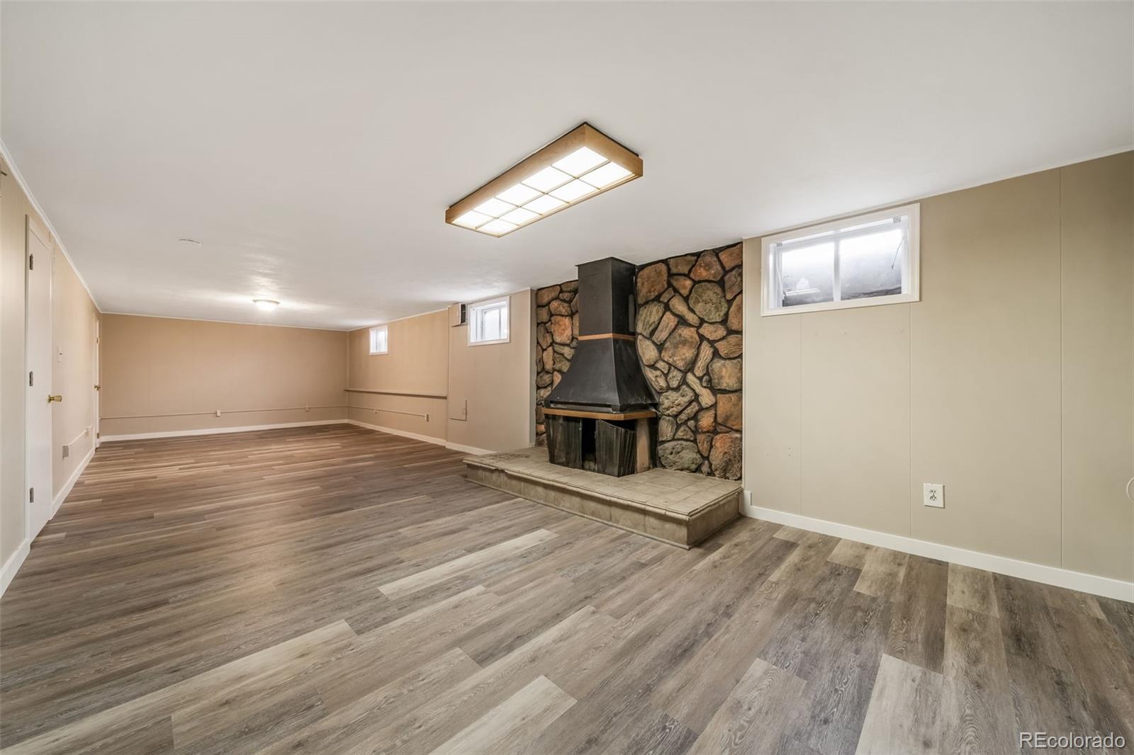 MLS Image #31 for 3443 s vrain street,denver, Colorado