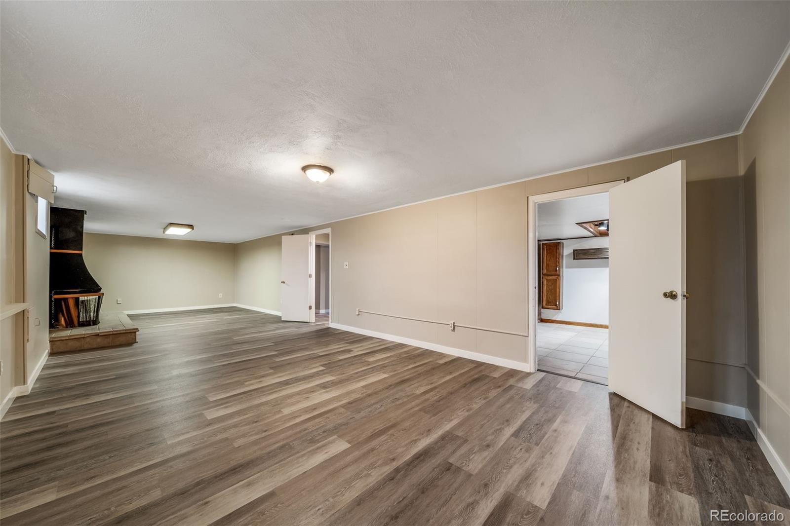 MLS Image #33 for 3443 s vrain street,denver, Colorado