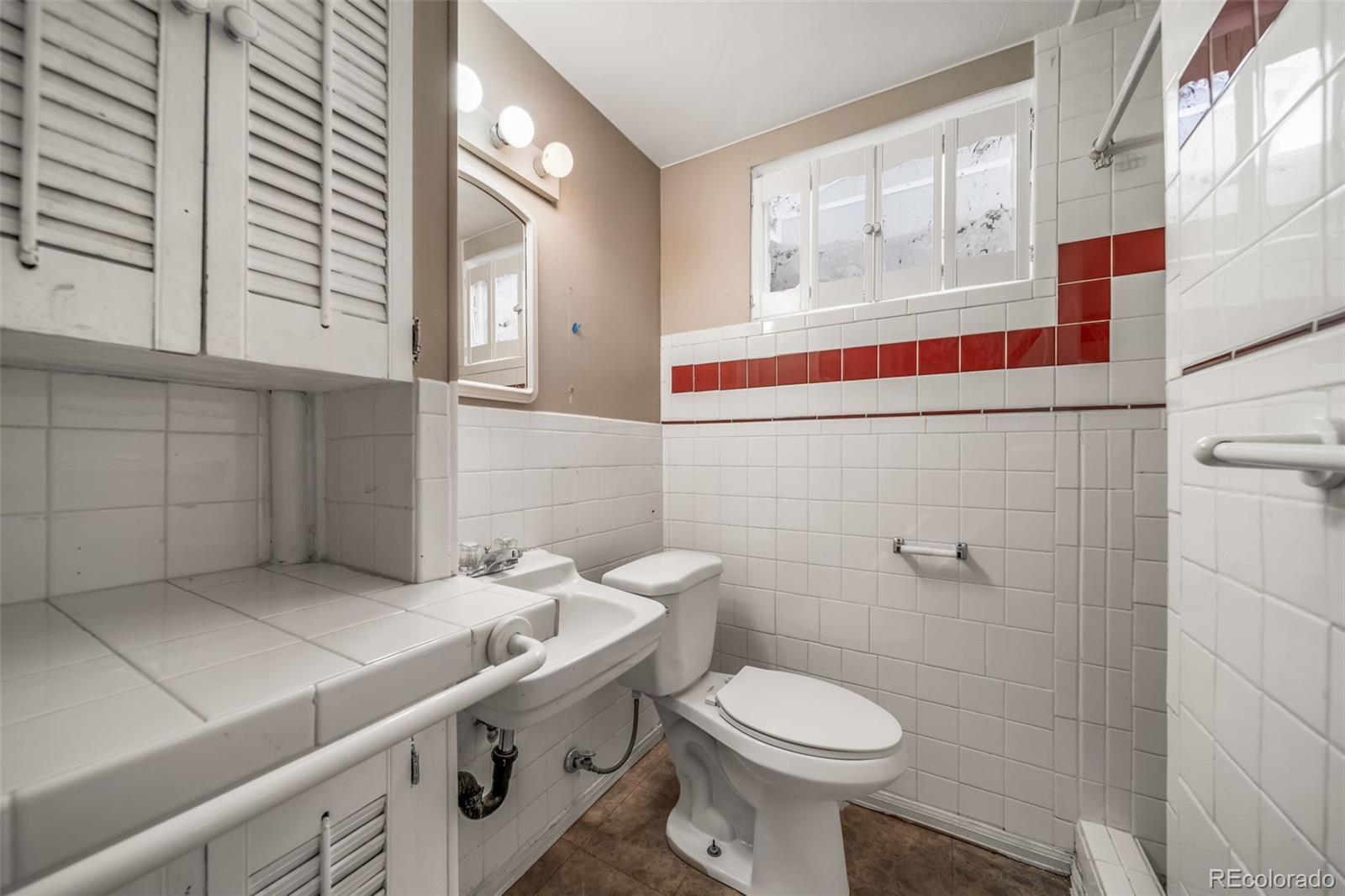 MLS Image #36 for 3443 s vrain street,denver, Colorado