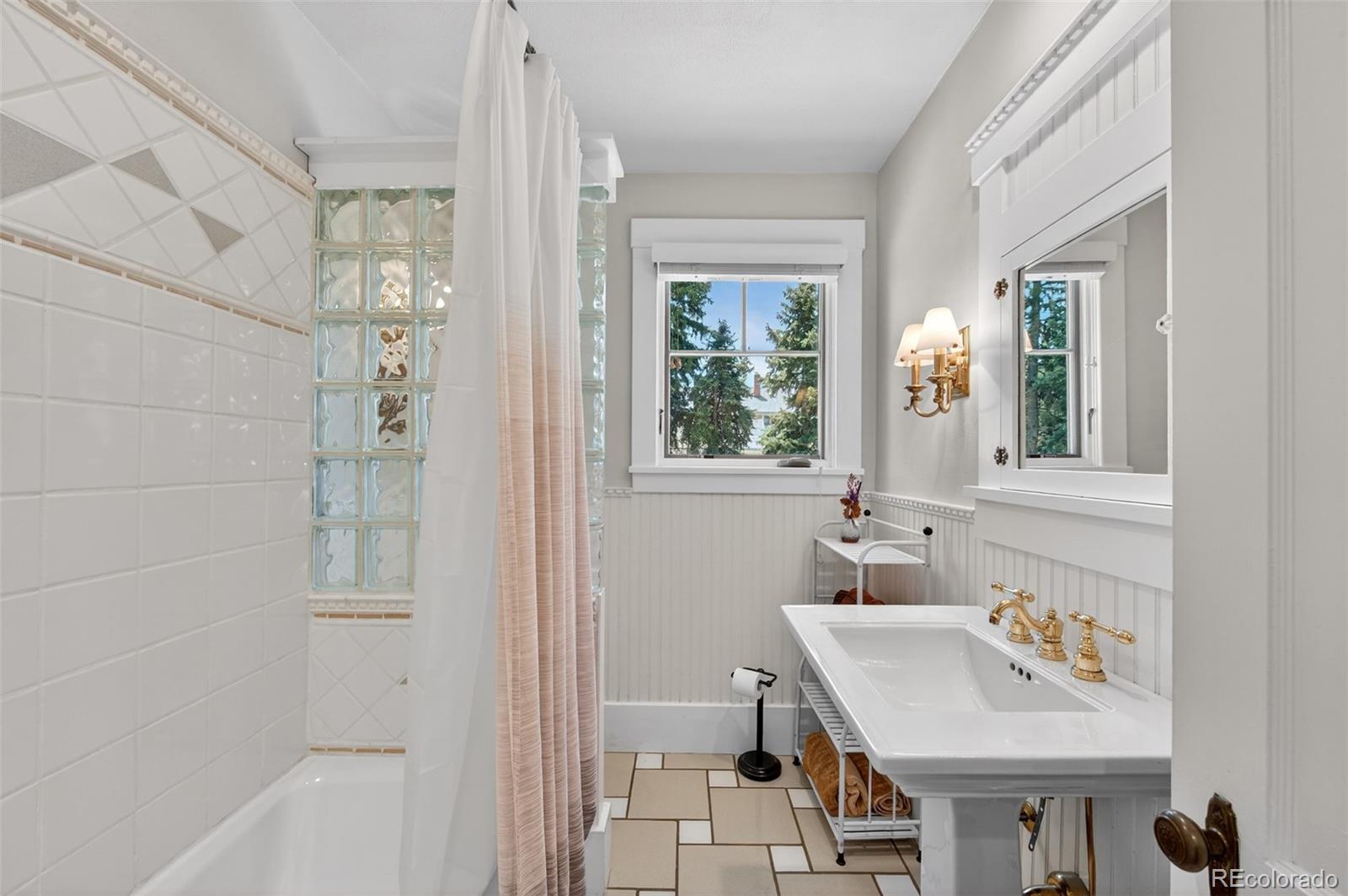 MLS Image #16 for 5034  utica street,denver, Colorado
