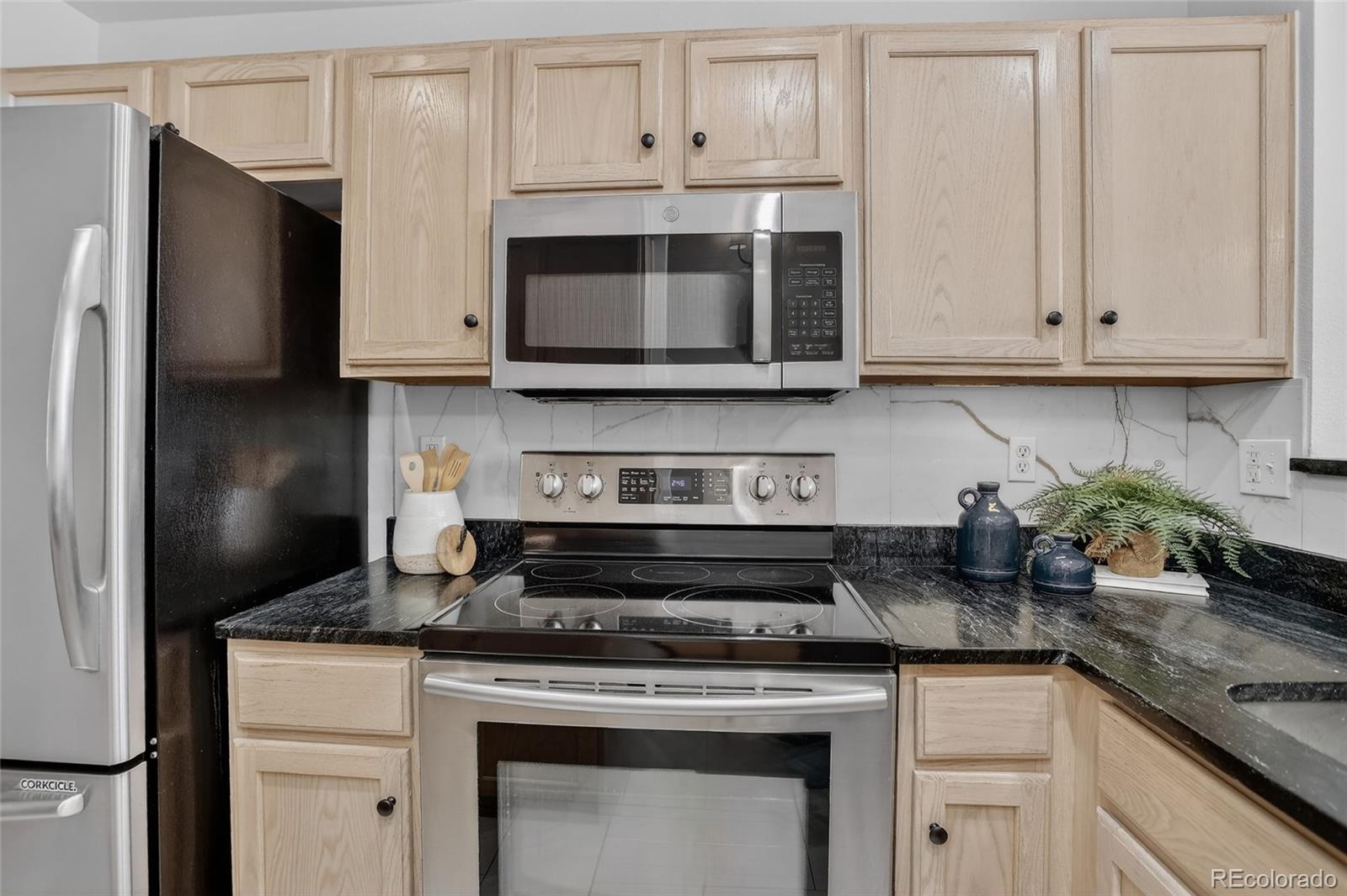 MLS Image #9 for 9122 w phillips drive,littleton, Colorado