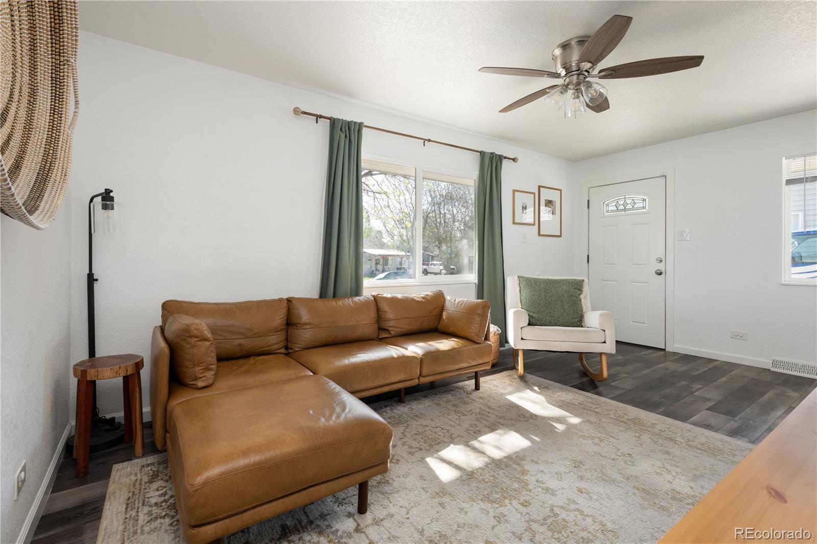 MLS Image #12 for 2325 s king street,denver, Colorado