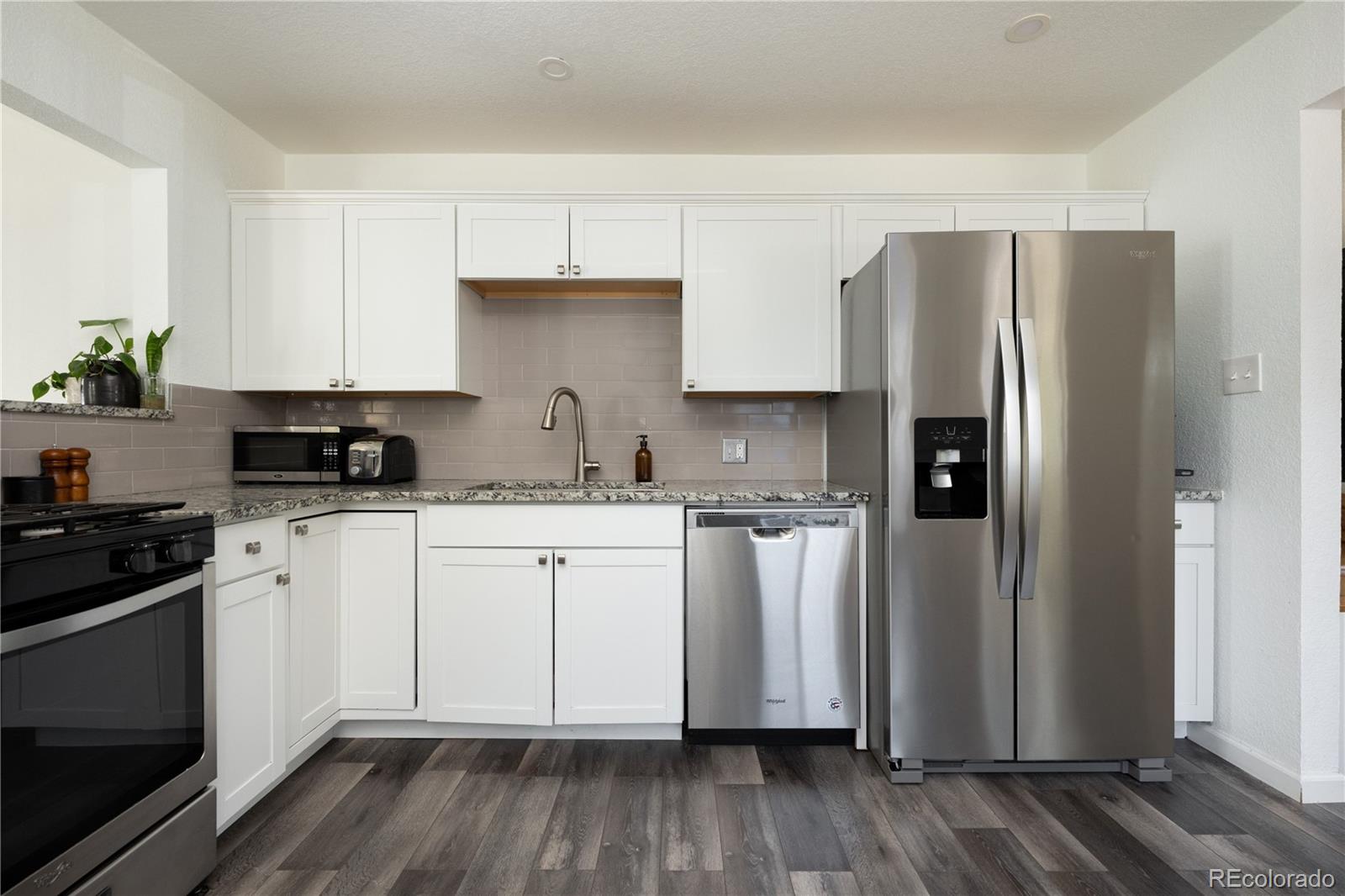 MLS Image #2 for 2325 s king street,denver, Colorado