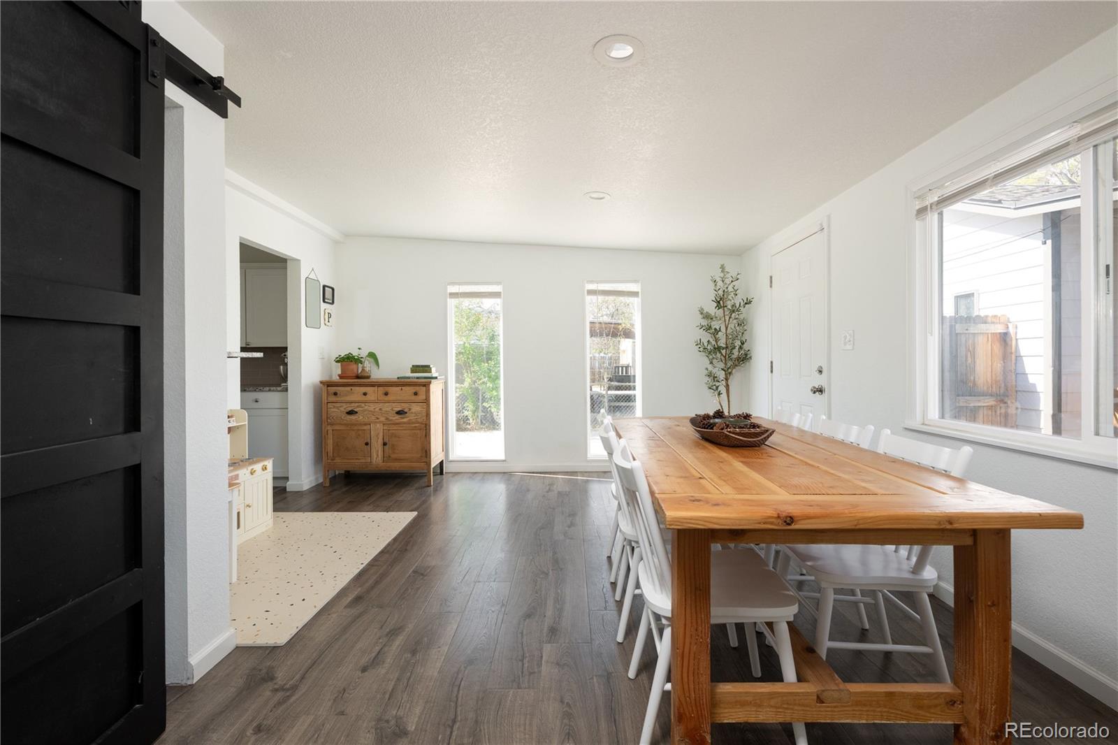 MLS Image #3 for 2325 s king street,denver, Colorado