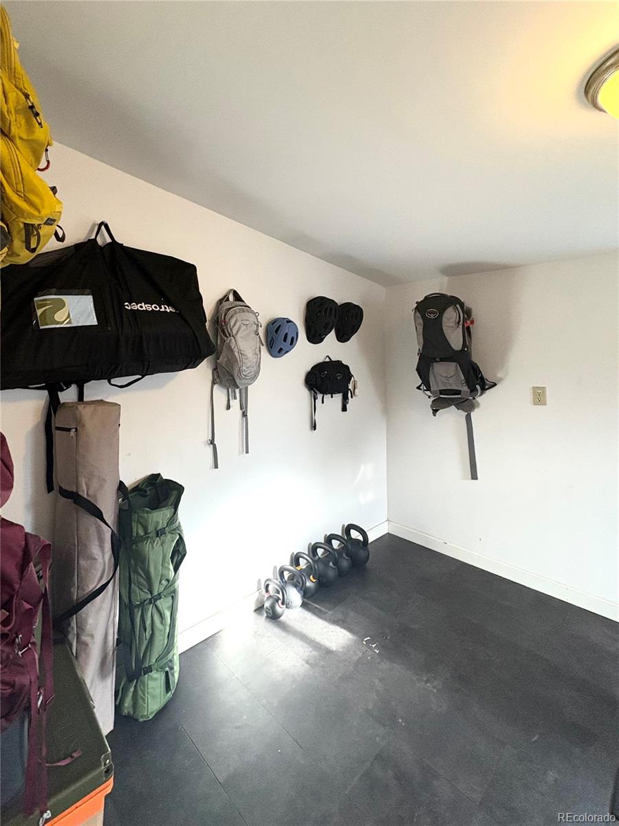 MLS Image #32 for 2325 s king street,denver, Colorado