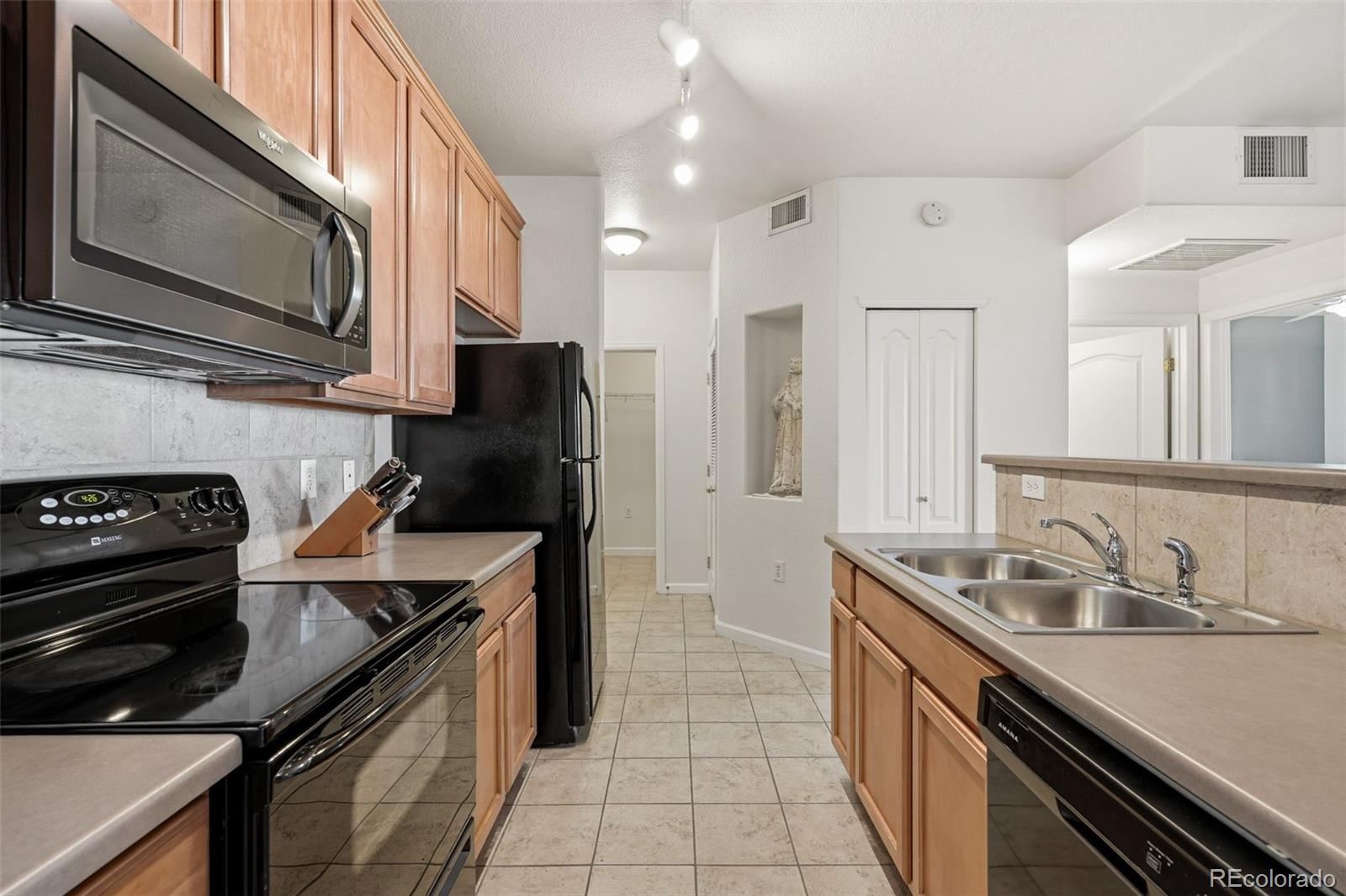 MLS Image #13 for 5536  lewis court 104,arvada, Colorado