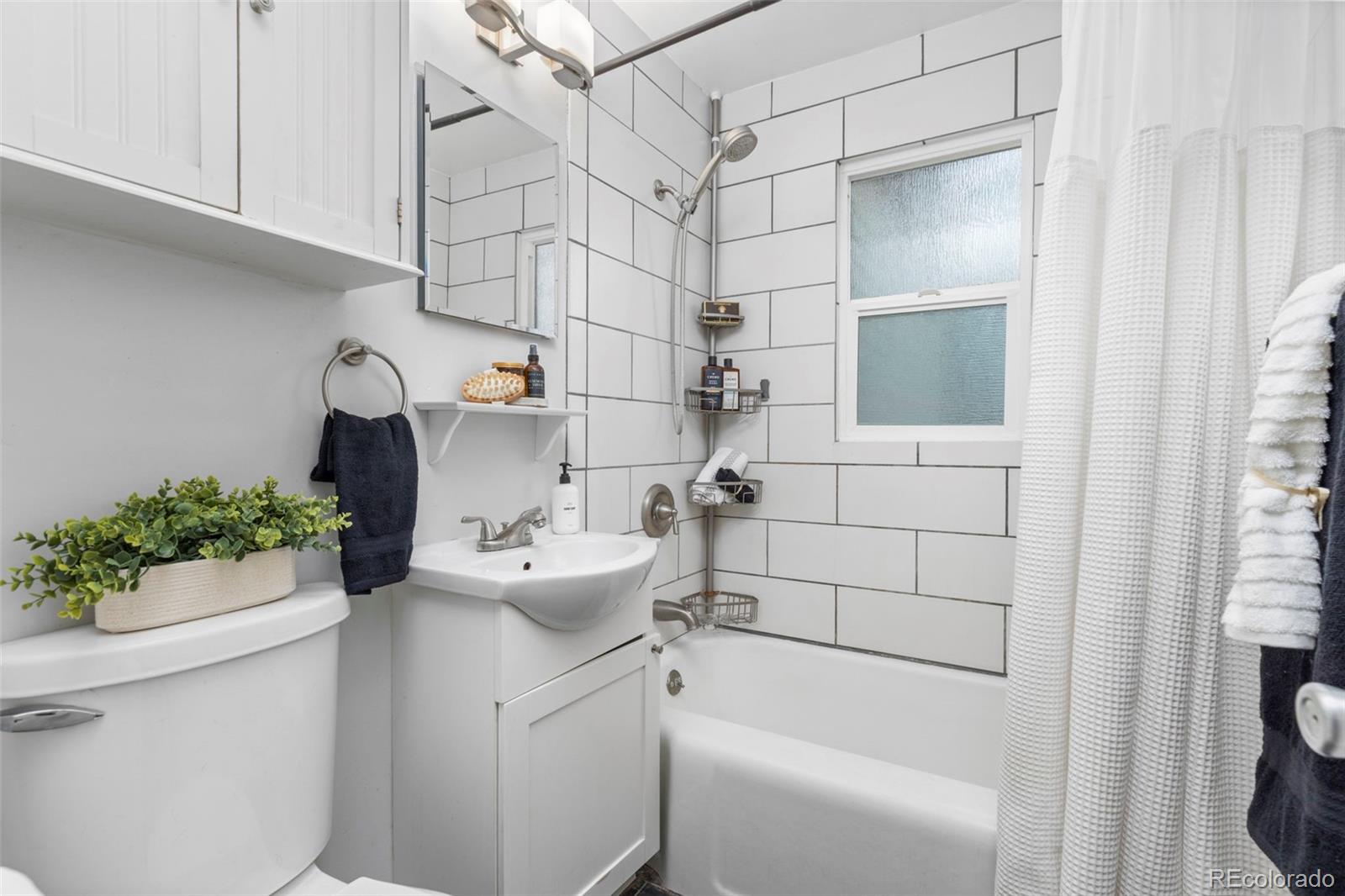 MLS Image #15 for 4327 s sherman street,englewood, Colorado
