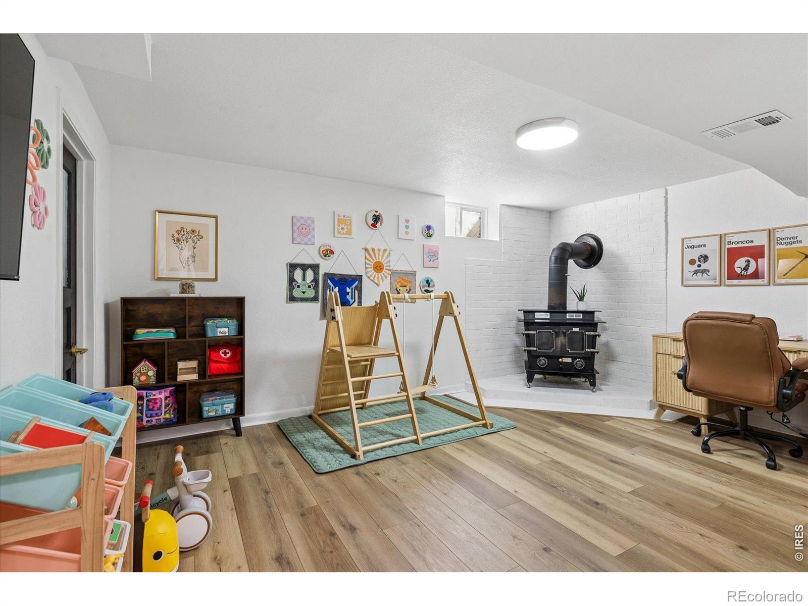 MLS Image #15 for 3696  magnolia street,denver, Colorado