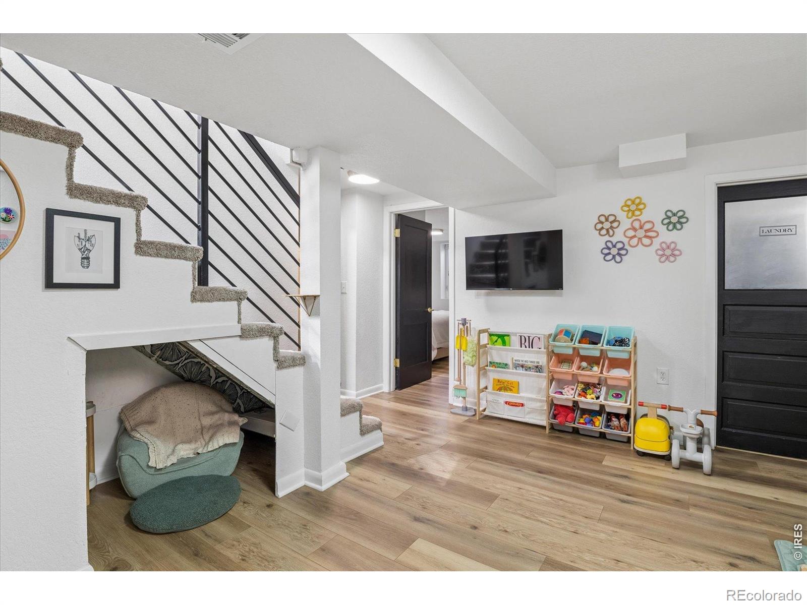 MLS Image #17 for 3696  magnolia street,denver, Colorado