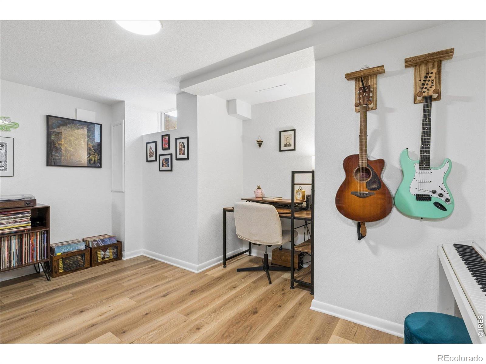 MLS Image #18 for 3696  magnolia street,denver, Colorado