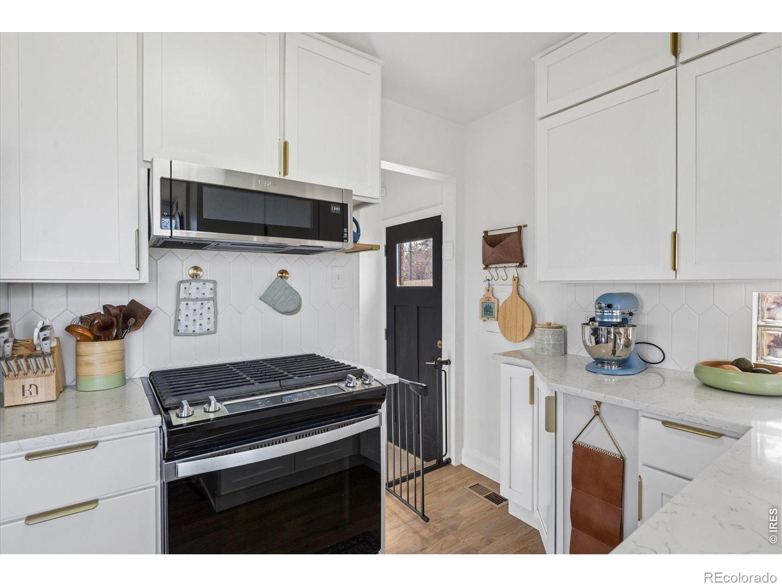 MLS Image #8 for 3696  magnolia street,denver, Colorado