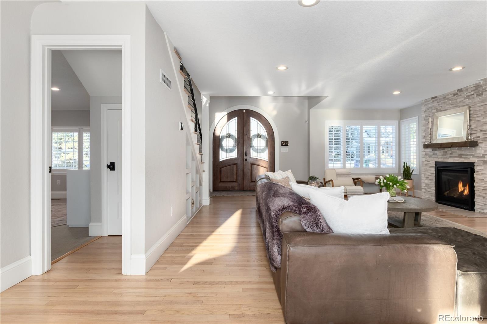MLS Image #10 for 215  ivanhoe street,denver, Colorado