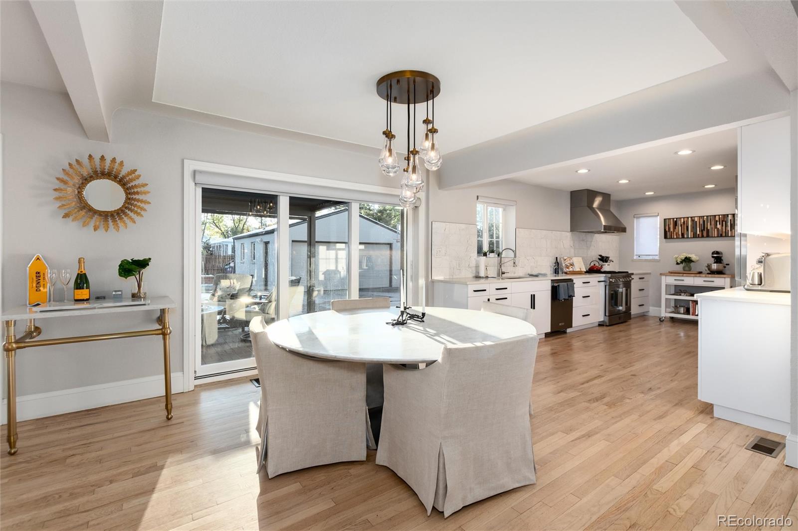 MLS Image #14 for 215  ivanhoe street,denver, Colorado
