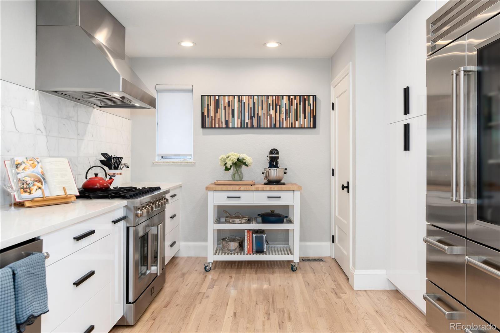 MLS Image #22 for 215  ivanhoe street,denver, Colorado