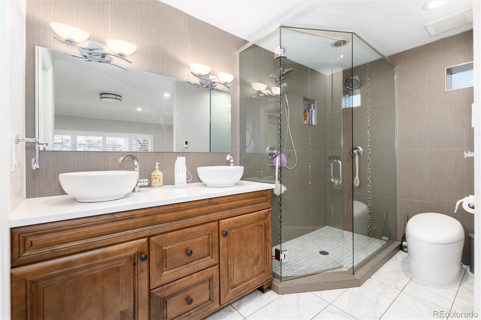 MLS Image #34 for 215  ivanhoe street,denver, Colorado