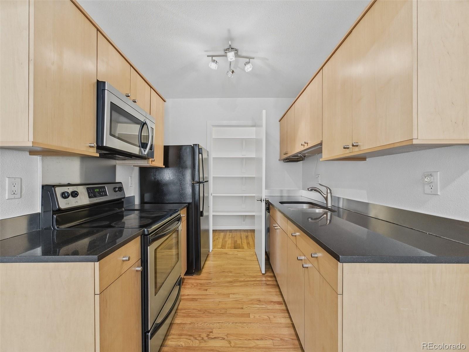 MLS Image #21 for 636 n washington street,denver, Colorado