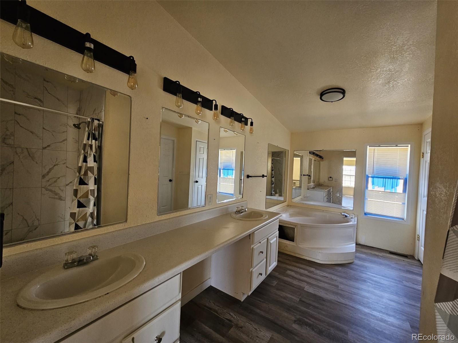 MLS Image #11 for 1659  county road w 7 ,orchard, Colorado