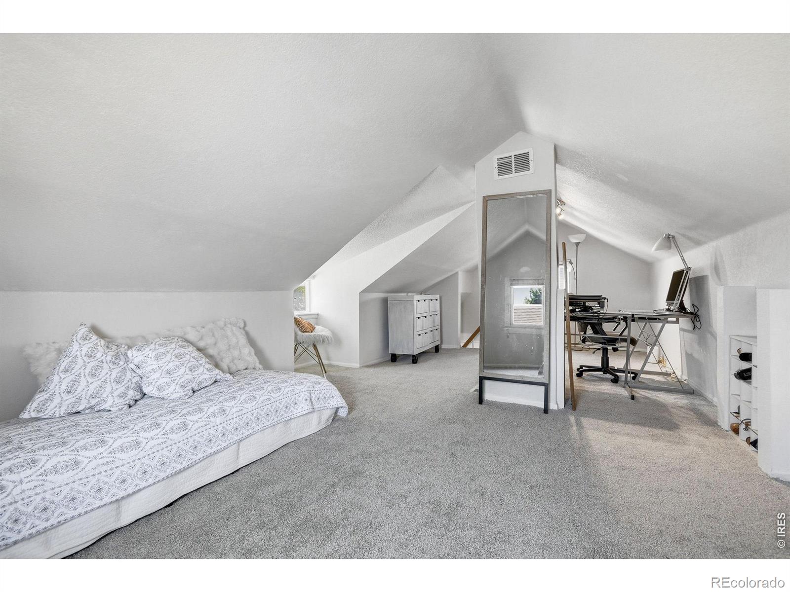 MLS Image #18 for 4810  knox court,denver, Colorado