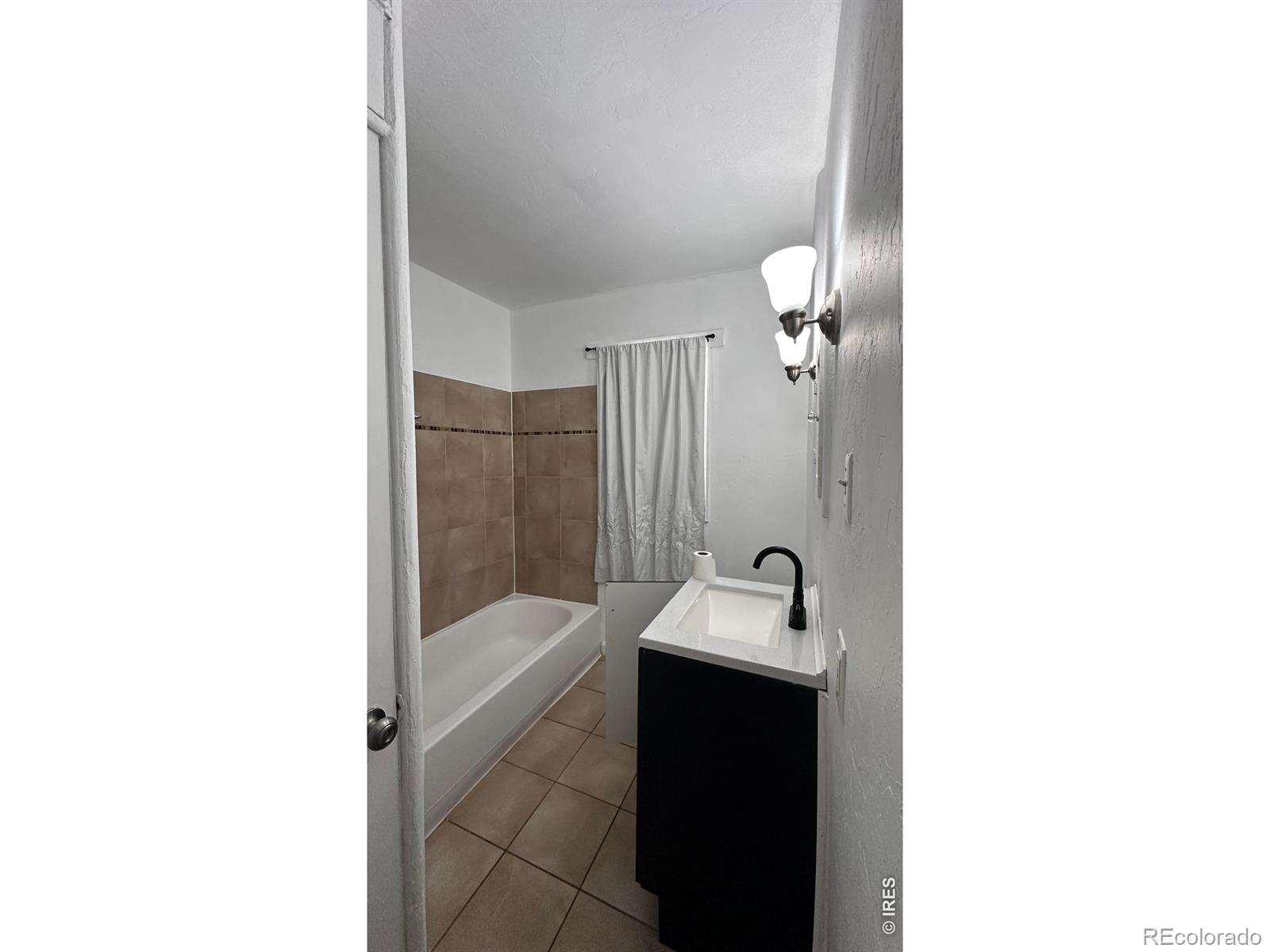 MLS Image #16 for 2038  6th avenue,greeley, Colorado