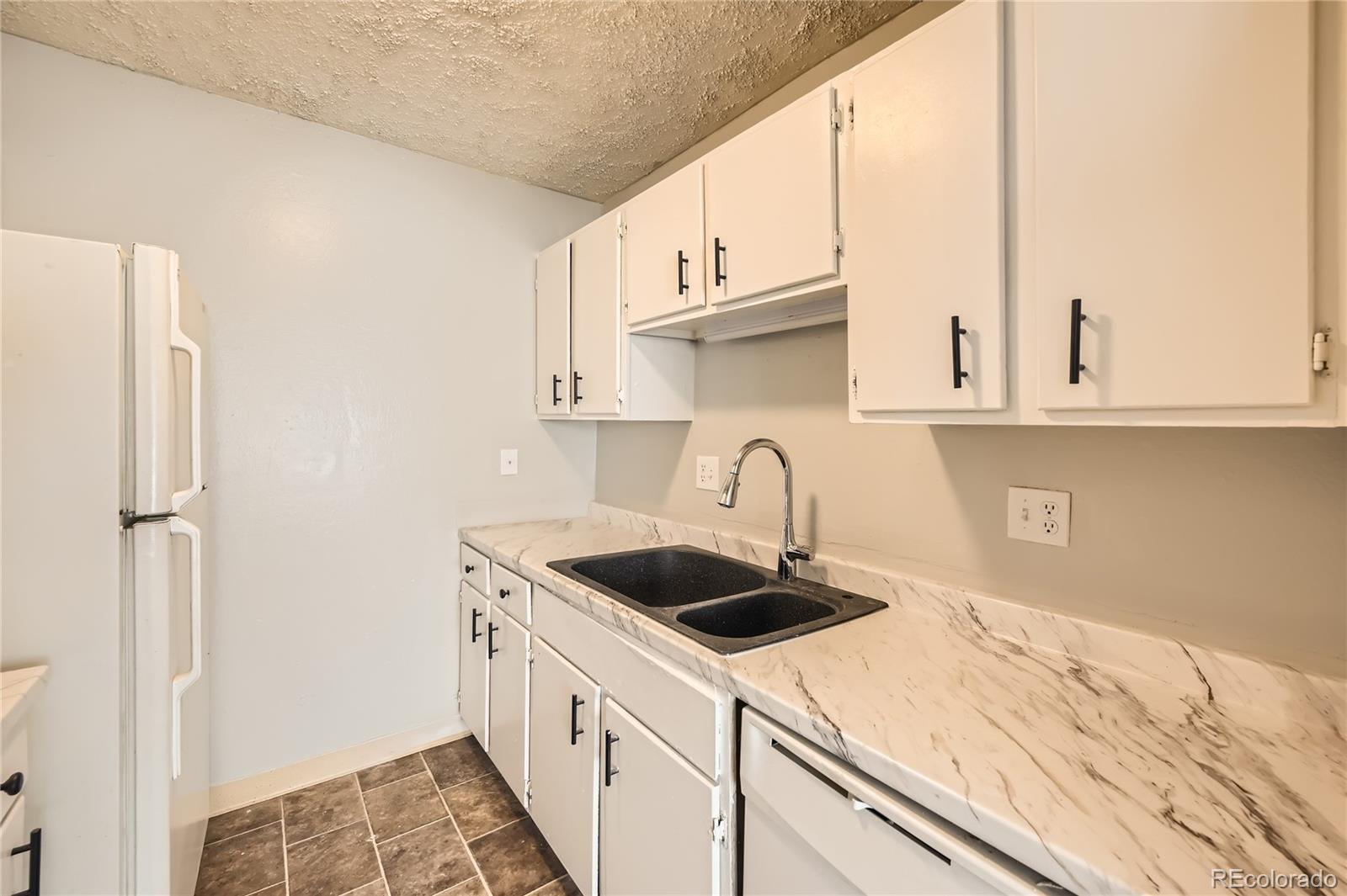 MLS Image #3 for 10722 e exposition avenue,aurora, Colorado