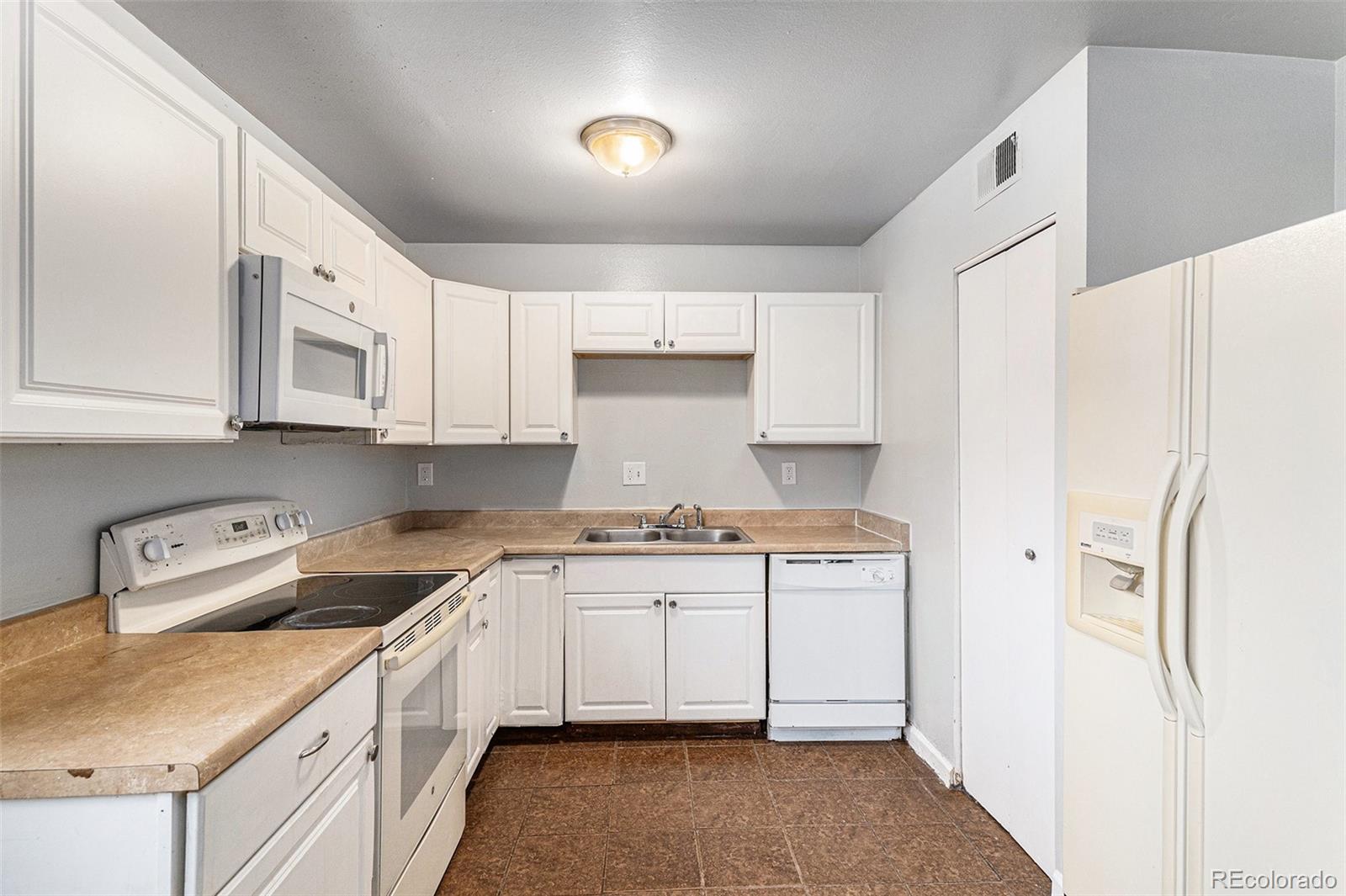 MLS Image #8 for 6800 e tennessee avenue 411,denver, Colorado