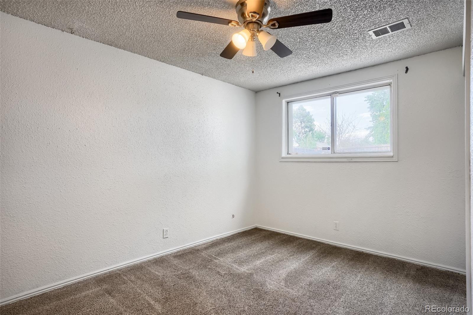 MLS Image #14 for 5542  sable street,denver, Colorado