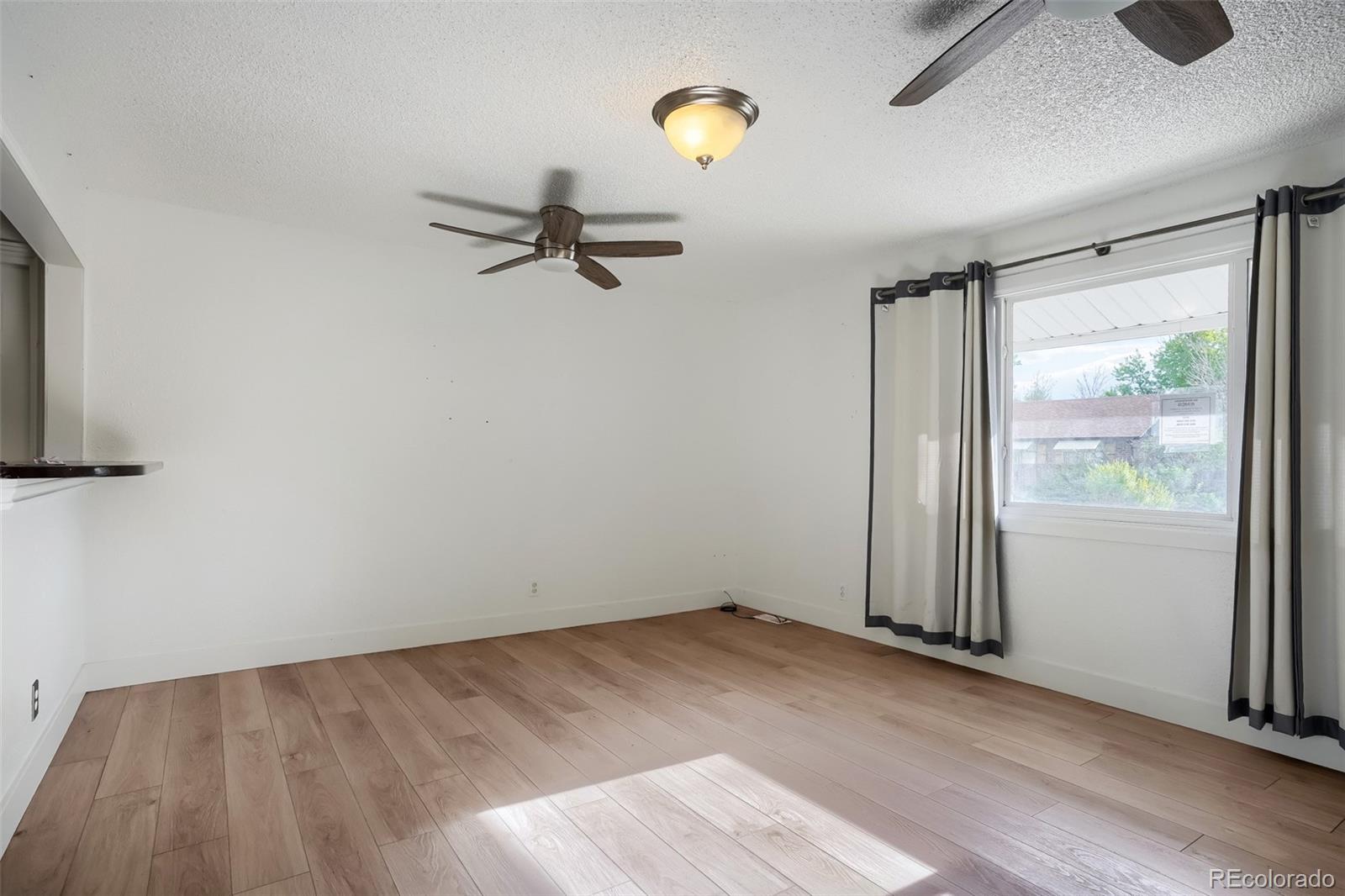 MLS Image #3 for 5542  sable street,denver, Colorado