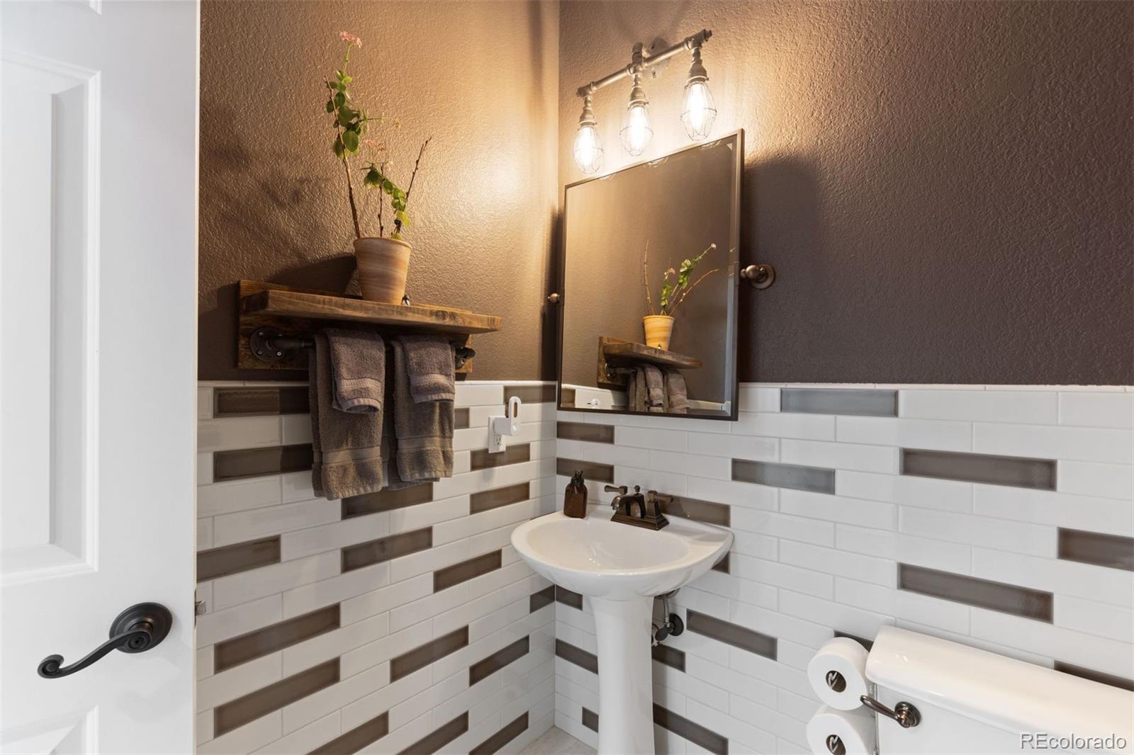 MLS Image #10 for 16128  mountain bluebird way,morrison, Colorado