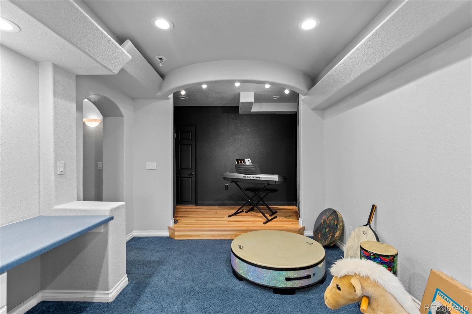 MLS Image #37 for 16128  mountain bluebird way,morrison, Colorado